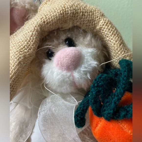 Other - Vintage Neutral Easter Bunny Rabbit with colorful vibrant carrot